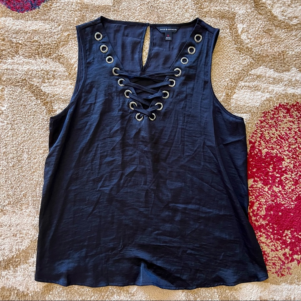 Rock & Republic Sleeveless Black Eyelet Top Size M